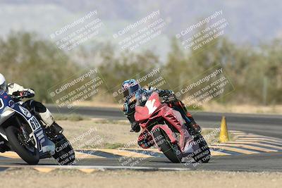 media/Nov-16-2025-Race Pace (Sun) [[8c5fa54630]]/Verified Riders/2-Turn 7 (945am)/